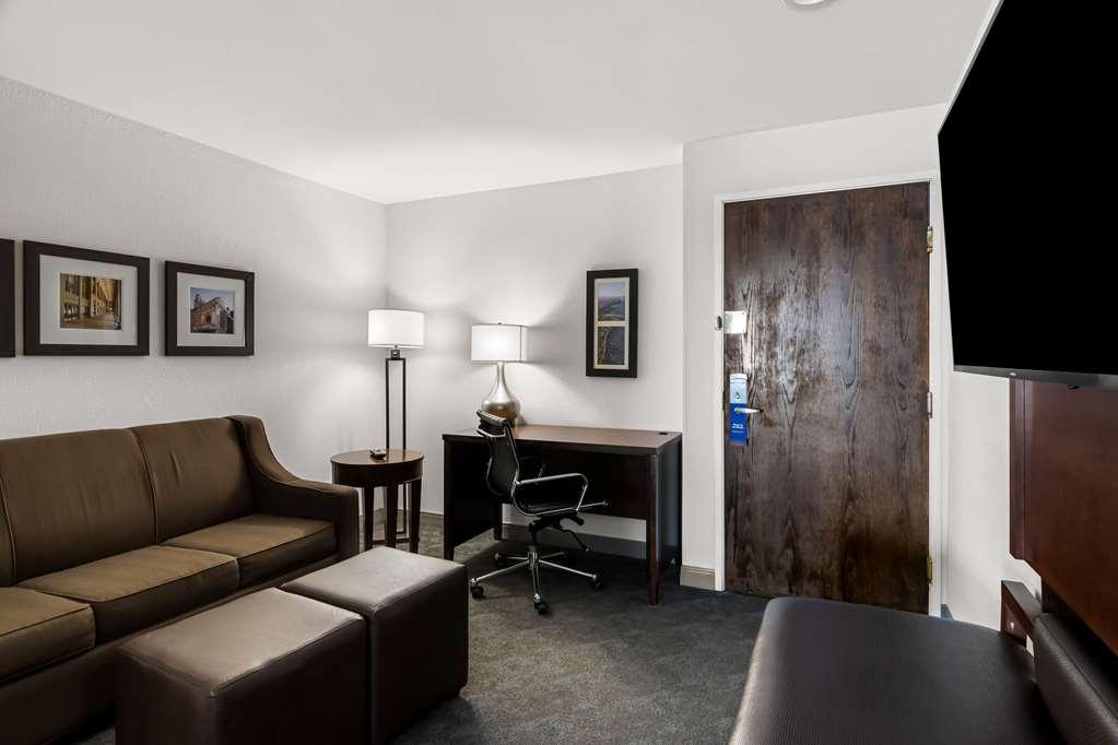 Comfort & Near Amphitheater Hotel Tinley Park