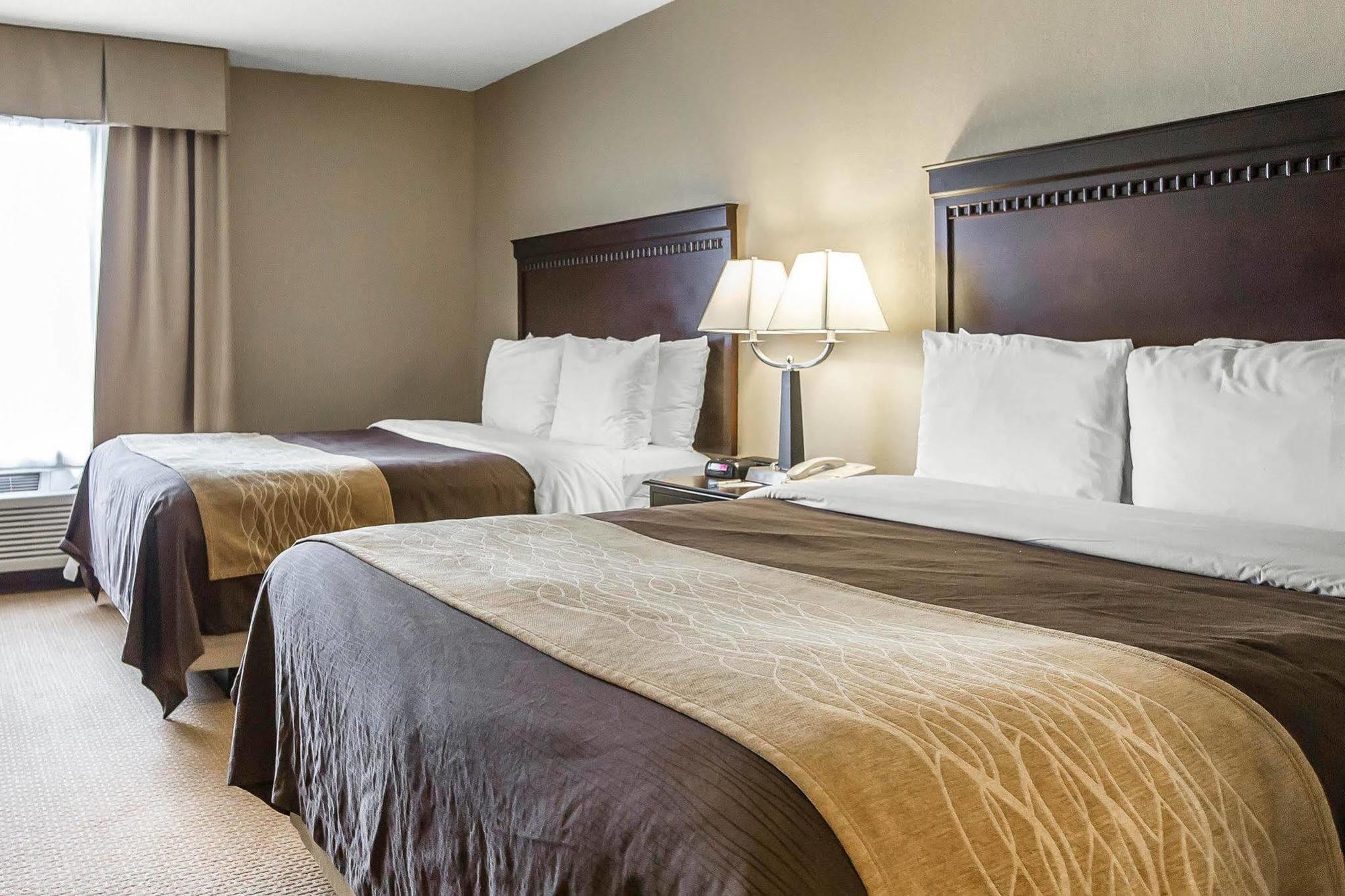 Comfort & Near Amphitheater Hotel