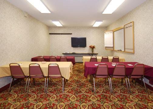Comfort & Near Amphitheater Hotel
