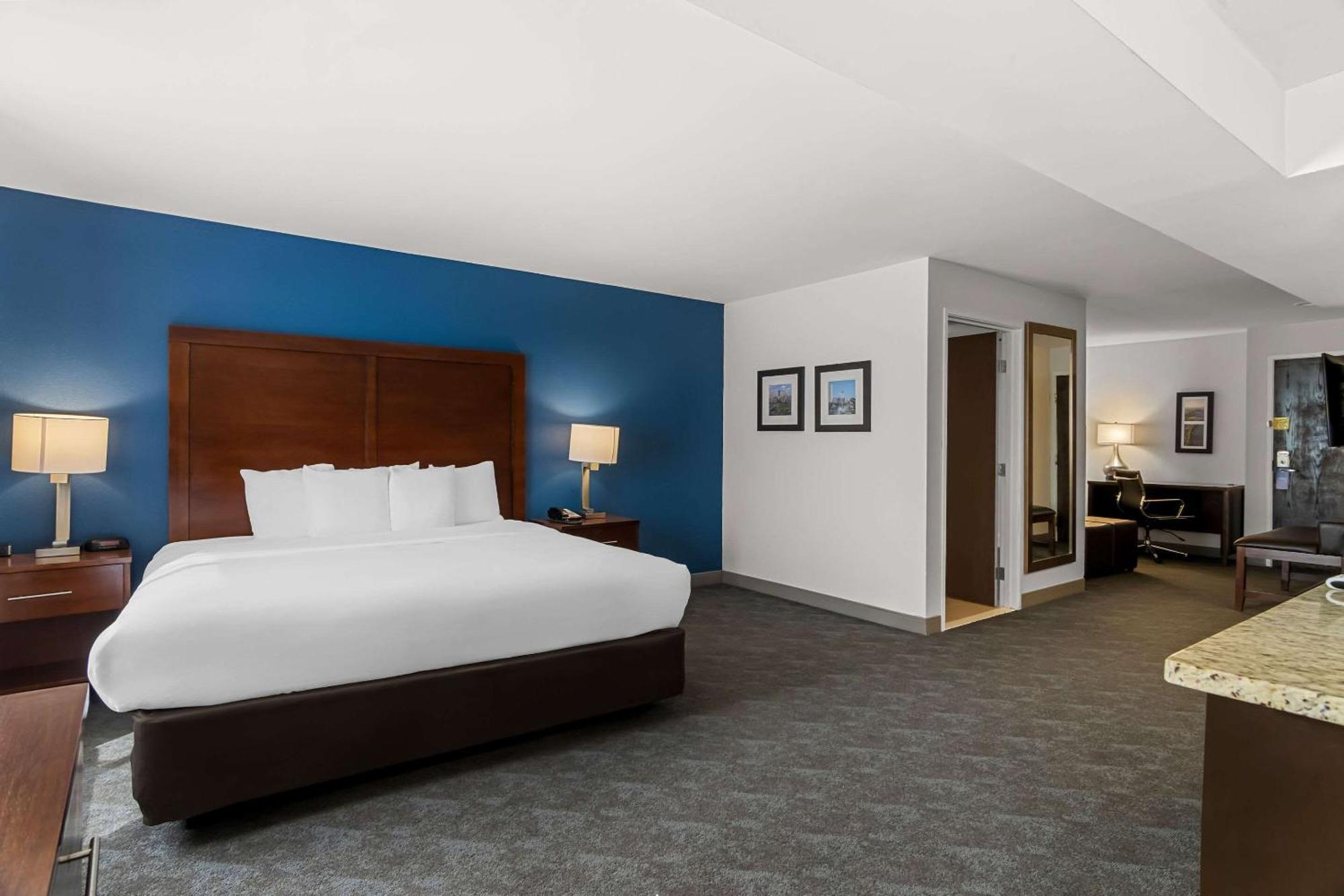 Hotel Comfort & Near Amphitheater Tinley Park