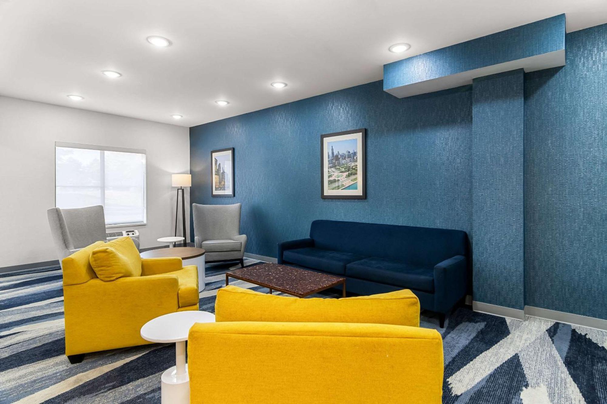Comfort & Near Amphitheater Hotel