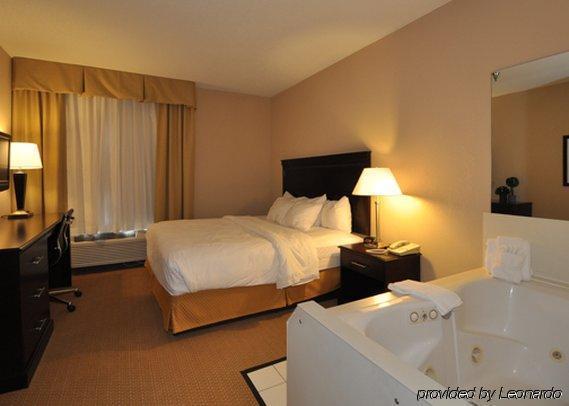 Hotel Comfort & Near Amphitheater Tinley Park