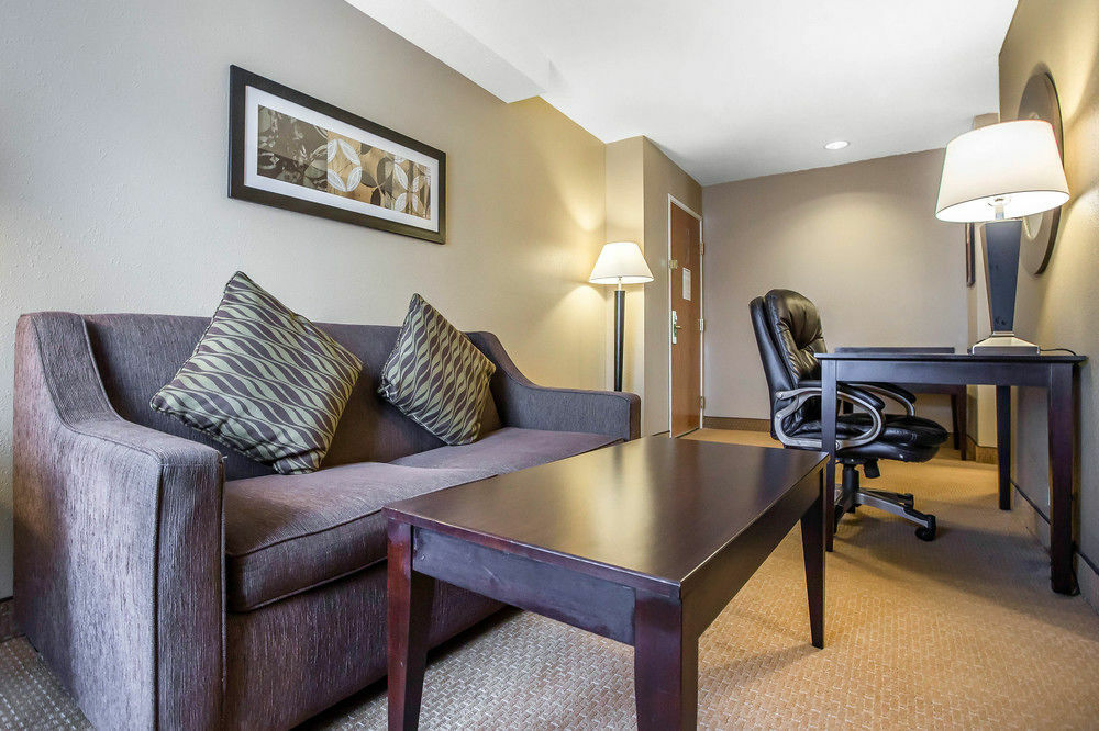 Comfort & Near Amphitheater Tinley Park