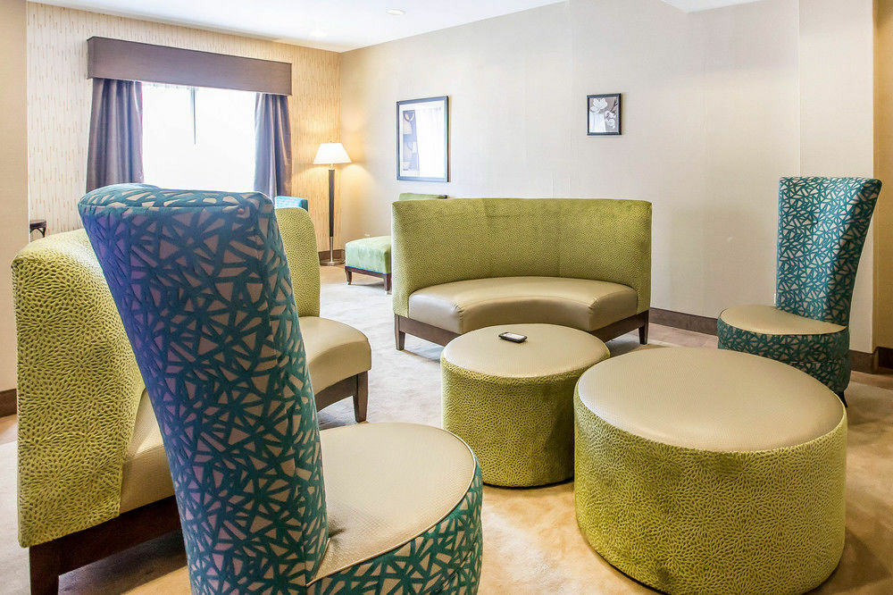 Comfort & Near Amphitheater 2* Tinley Park